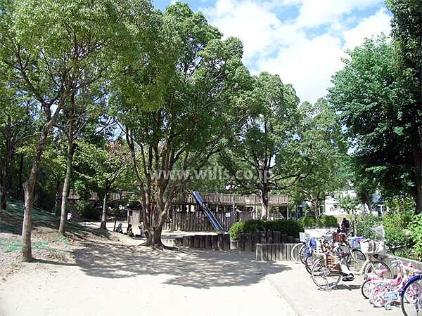 唐池公園の外観