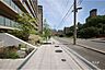 その他：敷地南側の前面道路