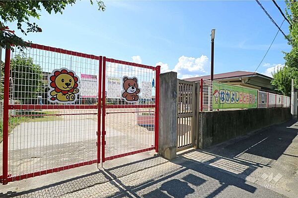 なかよしこども園（幼保連携型）[公立]の外観