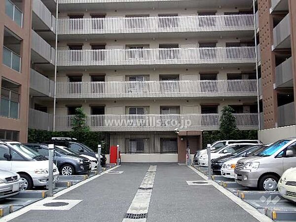敷地内駐車場