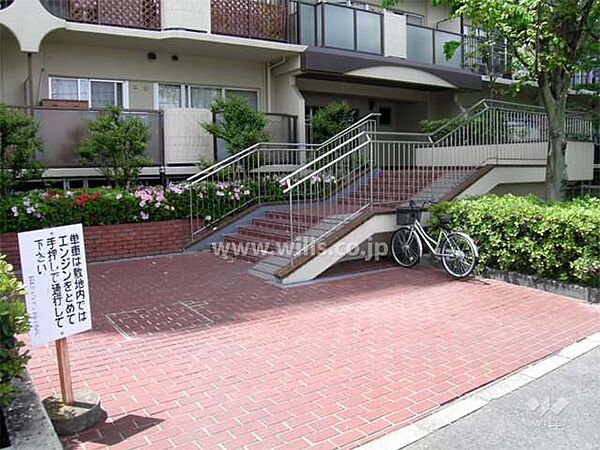 エントランスアプローチ