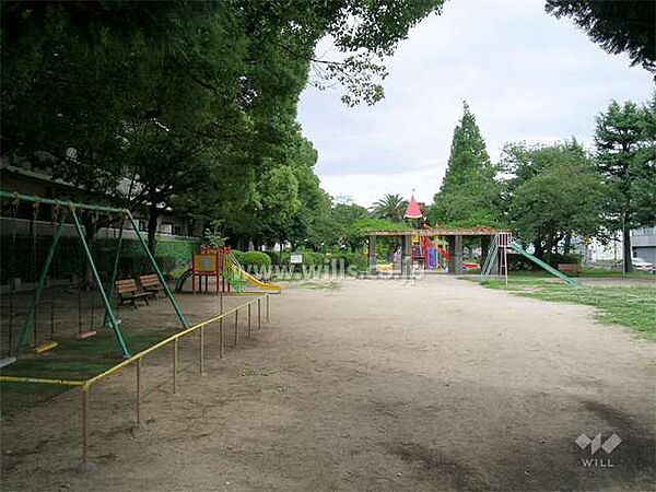 光明公園の外観