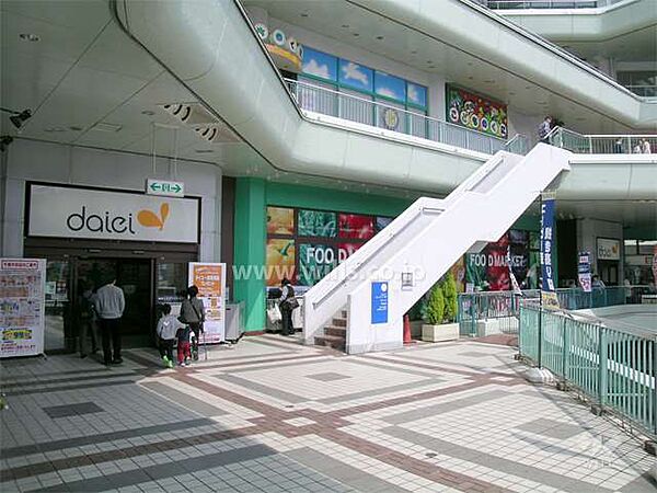 ダイエー（休業中）(千里中央店)の外観
