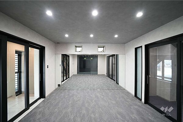 北側洋室13.8帖（スタジオ）［2025年9月12日撮影］多目的な用途で利用可能です。