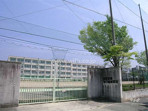 第十六中学校[公立]の外観