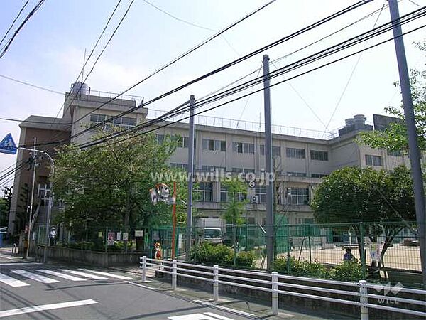 箕輪小学校[公立]の外観