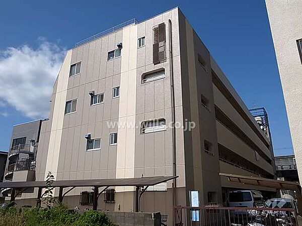 蛍池ハイツ西の外観（南東側から）