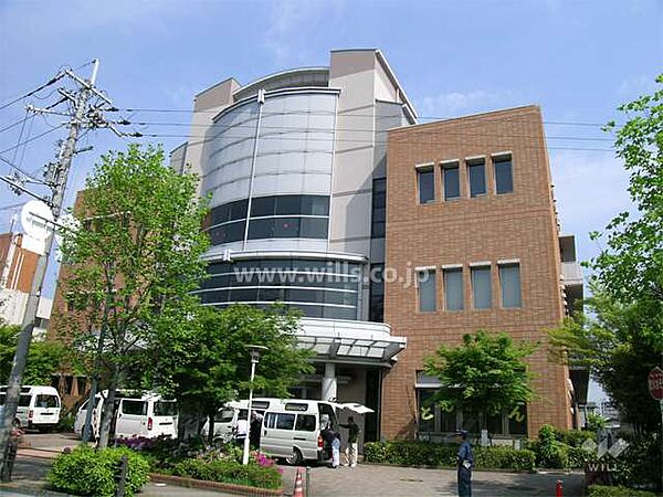 高川図書館の外観