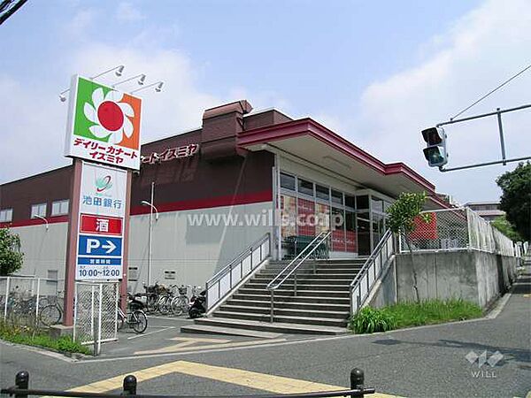 デイリーカナートイズミヤ(上新田店)の外観