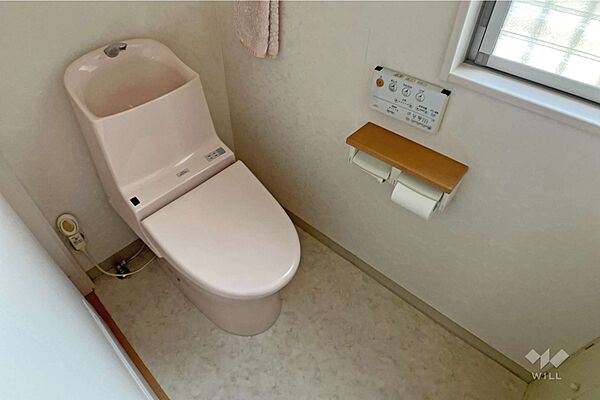 バルコニーからの眺め（北東方向）ワイドバルコニーです。東向きで朝日が入ってきやすいです。