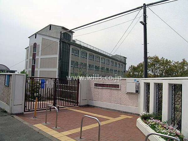 第十八中学校[公立]の外観