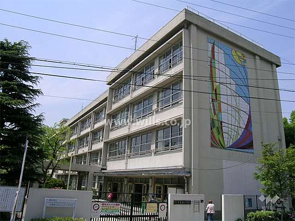 中豊島小学校[公立]の外観
