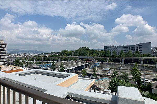 バルコニーからの眺め（北方向）［2026年7月26日撮影］