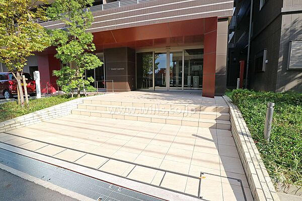 宅配ボックスと共用ポスト