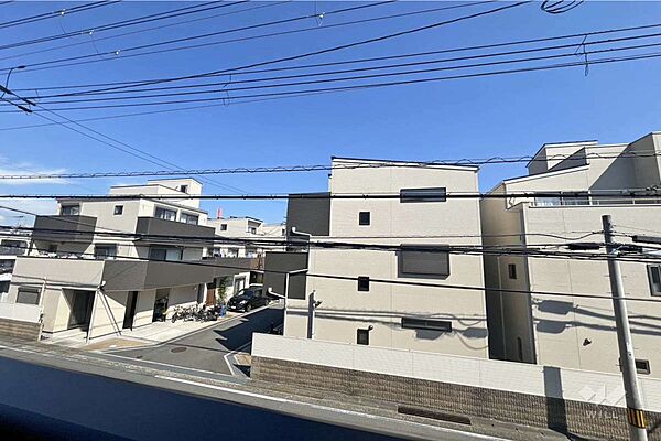 バルコニーからの眺め（北東方向）［2026年8月24日撮影］