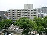 その他：敷地南側の道路。北大阪急行線「桃山台」駅徒歩12分。1972年12月築。総戸数149戸の分譲マンションです。