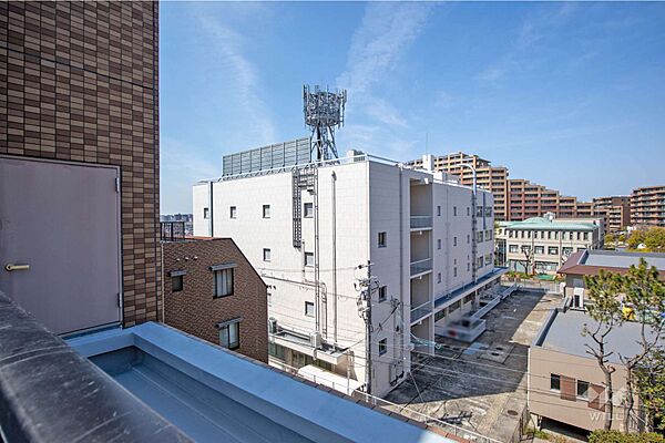 バルコニーからの眺め（北側西方向）［2026年8月27日撮影］