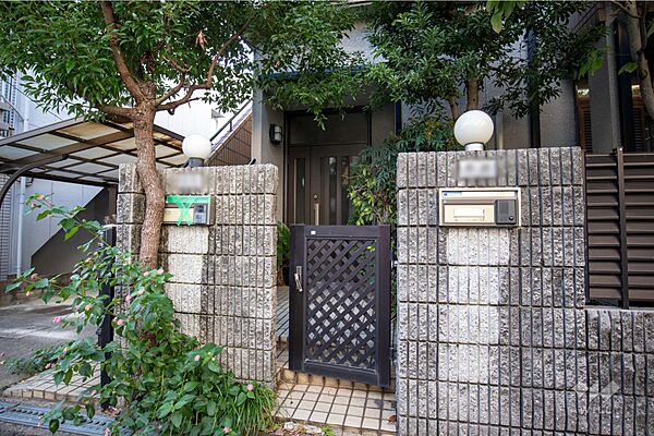 物件の玄関［2025年10月24日撮影］