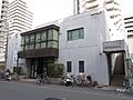 淀川図書館の外...