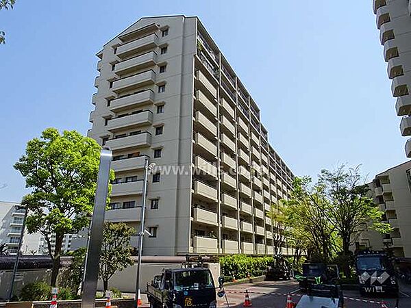 星和プラネタウン千里南第3期Ｂ棟の外観（南西側から）