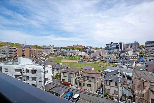 バルコニーからの眺め（北東方向）［2026年4月6日撮影］
