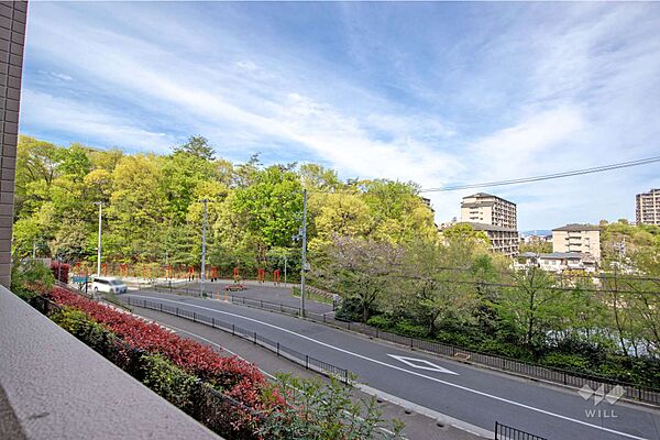 バルコニーからの眺め（北東方向）［2026年4月12日撮影］