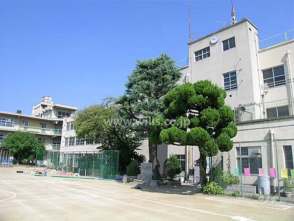 吹田第一小学校[公立]の外観