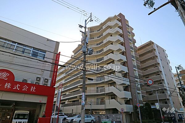ディークラディア茨木駅前の外観(北東側から)
