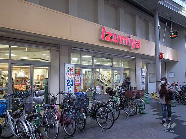 イズミヤ(淡路店)の外観