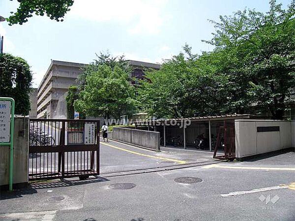 佐井寺中学校[公立]の外観