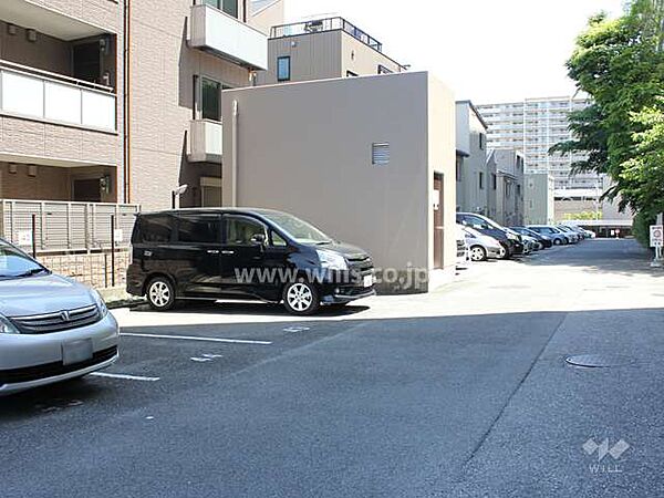 敷地内駐車場（屋外平面式）