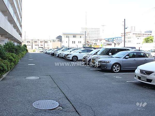 敷地内駐車場（屋外平面式）