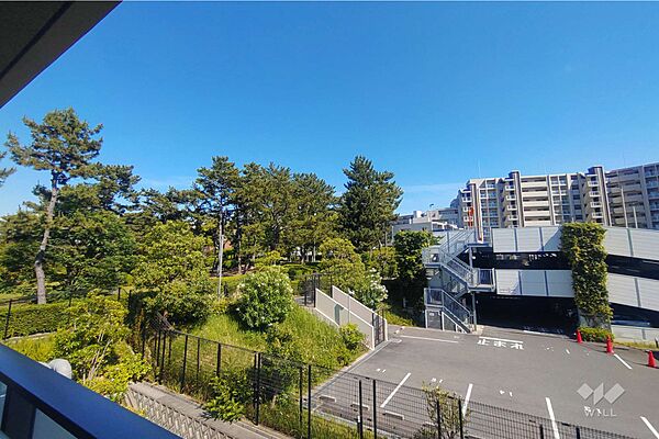 バルコニーからの眺め（南東方向）［2026年6月1日撮影］