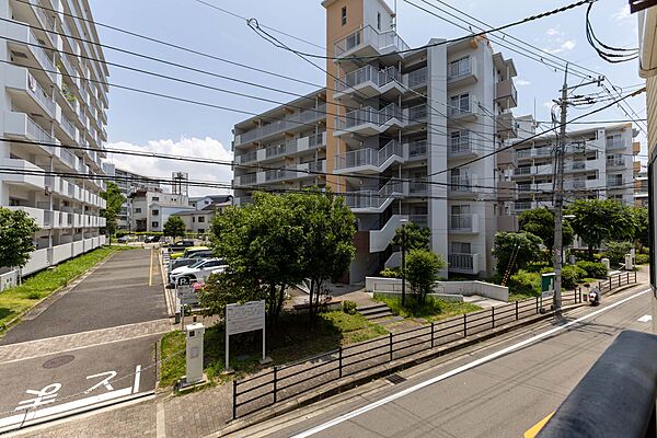 バルコニーからの眺め（2階南東方向）［2026年6月29日撮影］