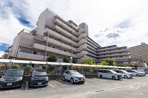 メロディーハイム吹田青葉丘の外観（東側から）