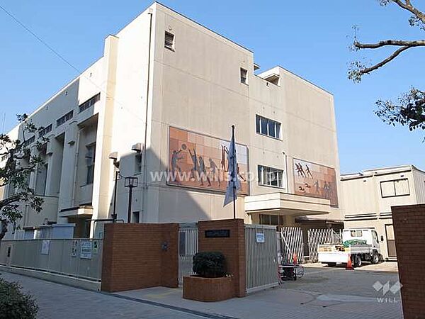 西中島小学校[公立]の外観