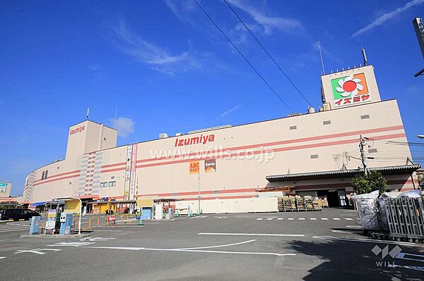 イズミヤ(千里丘店)の外観