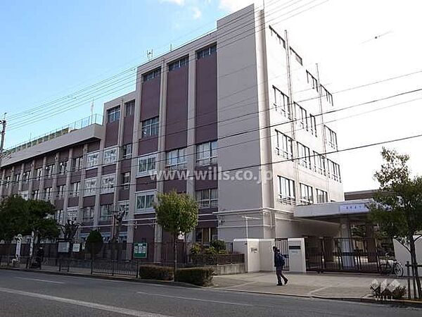 美津島中学校[公立]の外観