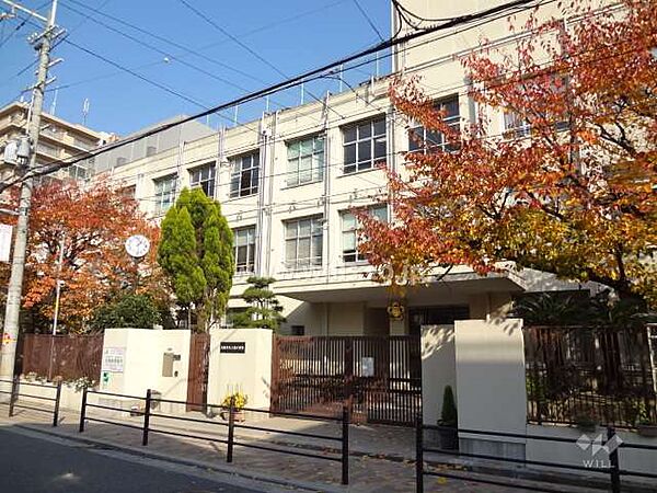 三国小学校[公立]の外観