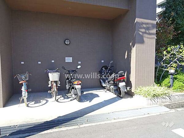 バイク置場