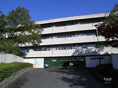 南千里中学校[公立]の外観