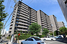 3駅利用可能で生活施設も充実