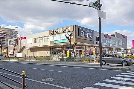 マックスバリュ(淀川三国店)の外観