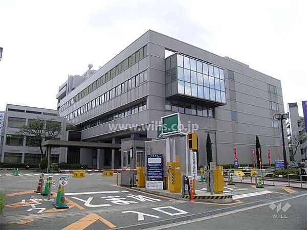 吹田市役所の外観
