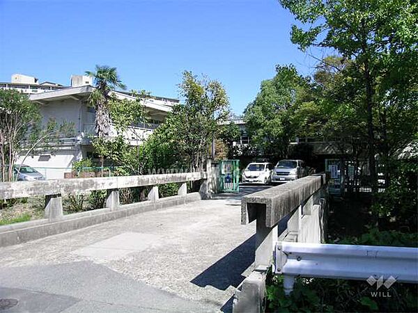 高野台中学校[公立]の外観