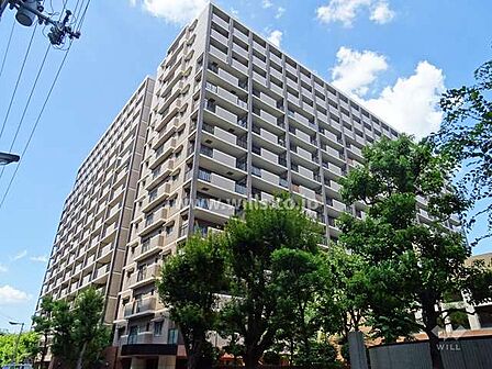 ソシエ北大阪1号棟の外観（南西側から）