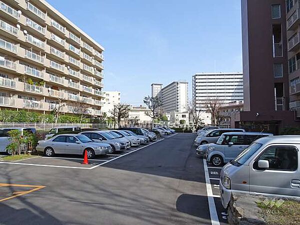敷地内駐車場（屋外平面式）
