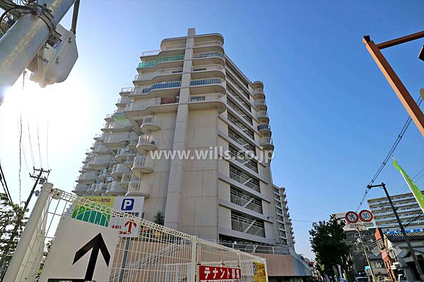 エバーグリーン淀川4号棟の外観（北東側から）