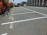 駐車場：広々とした敷地内駐車場