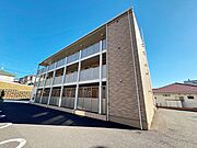 五井駅よりバス17分 徒歩5分 築3年10ヶ月 3階建の賃貸物件